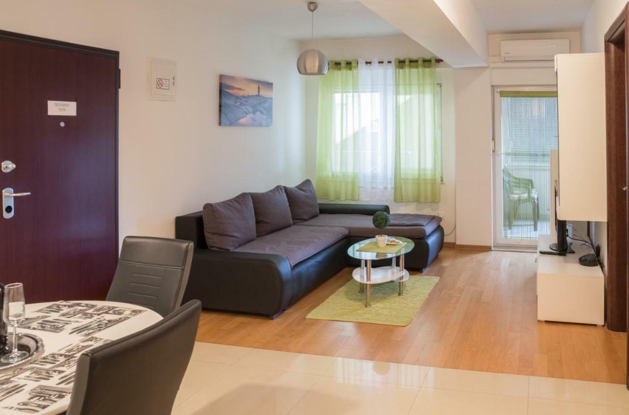 Apartment Gianluca Zadar Bagian luar foto