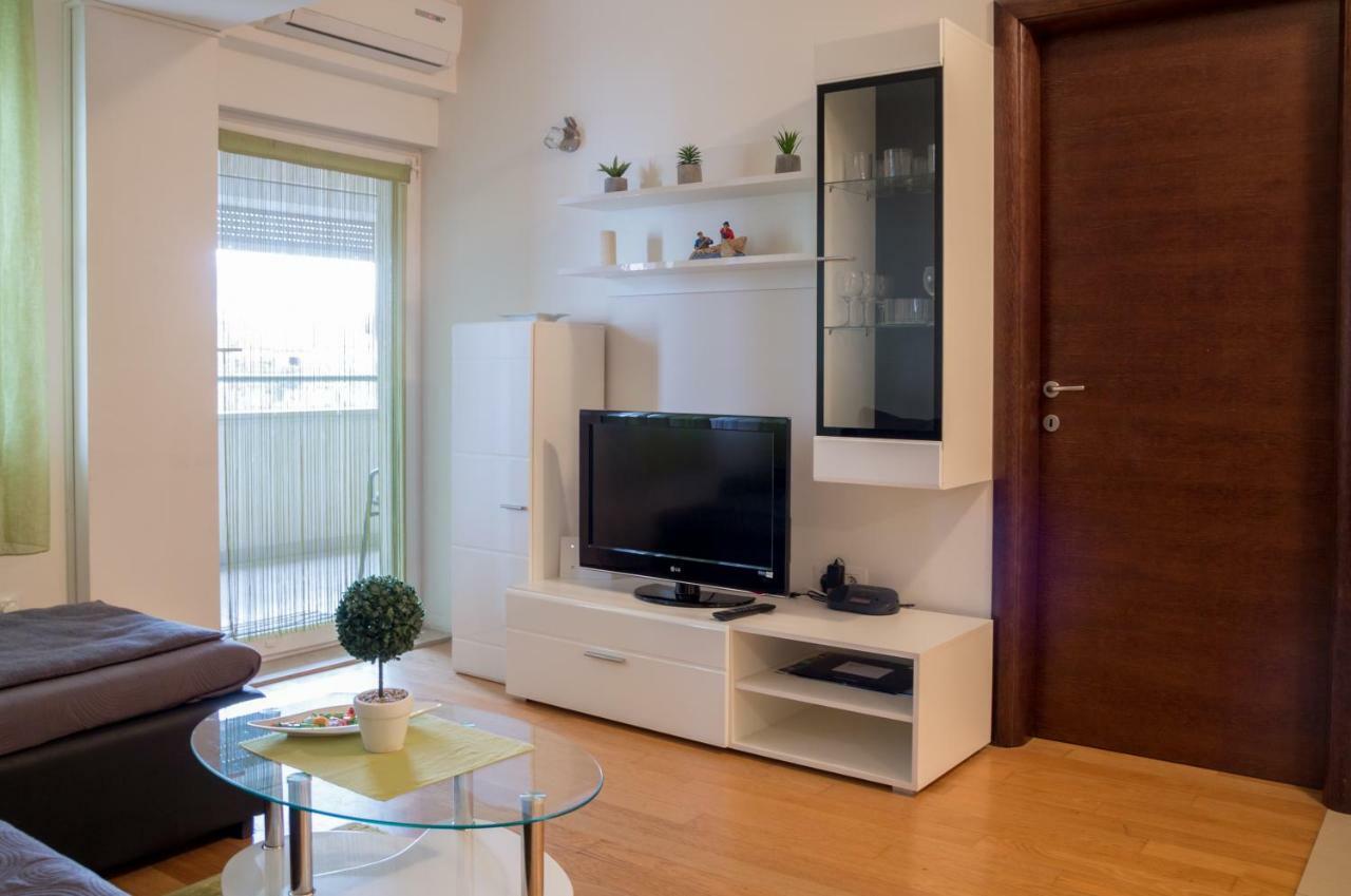 Apartment Gianluca Zadar Bagian luar foto